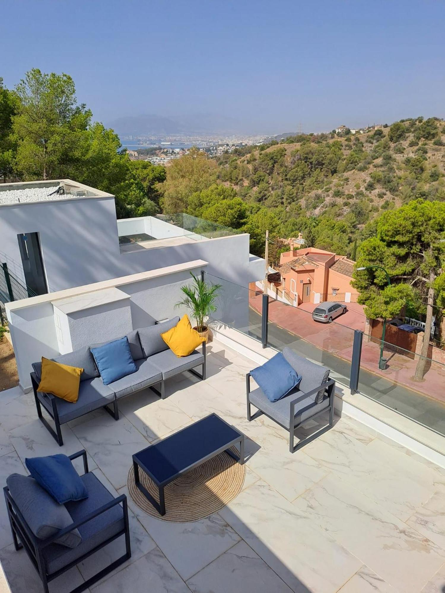 Villas Pinares De San Anton - Sea, City, Mountain, Views Malaga Ngoại thất bức ảnh